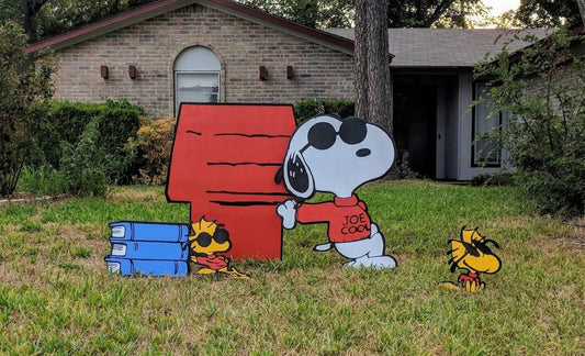 Back to school with Snoopy and the gang - TitanOakDecor