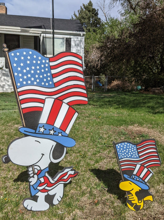 Patriotic Snoopy and Woodstock Yard Art Decoration - TitanOakDecor