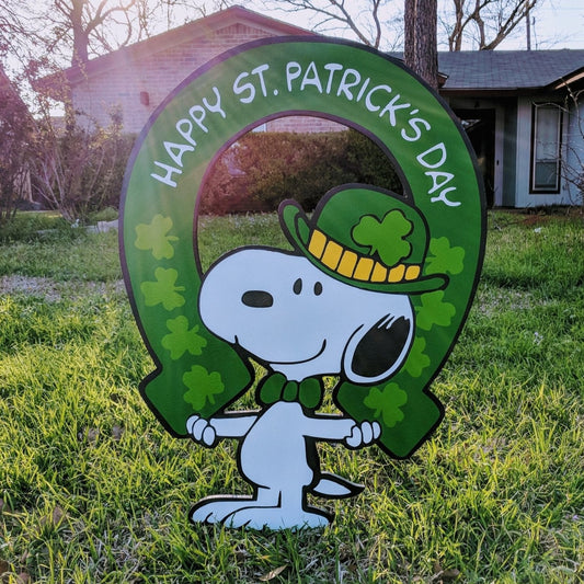 St. Patricks Day Snoopy Yard Art - TitanOakDecor