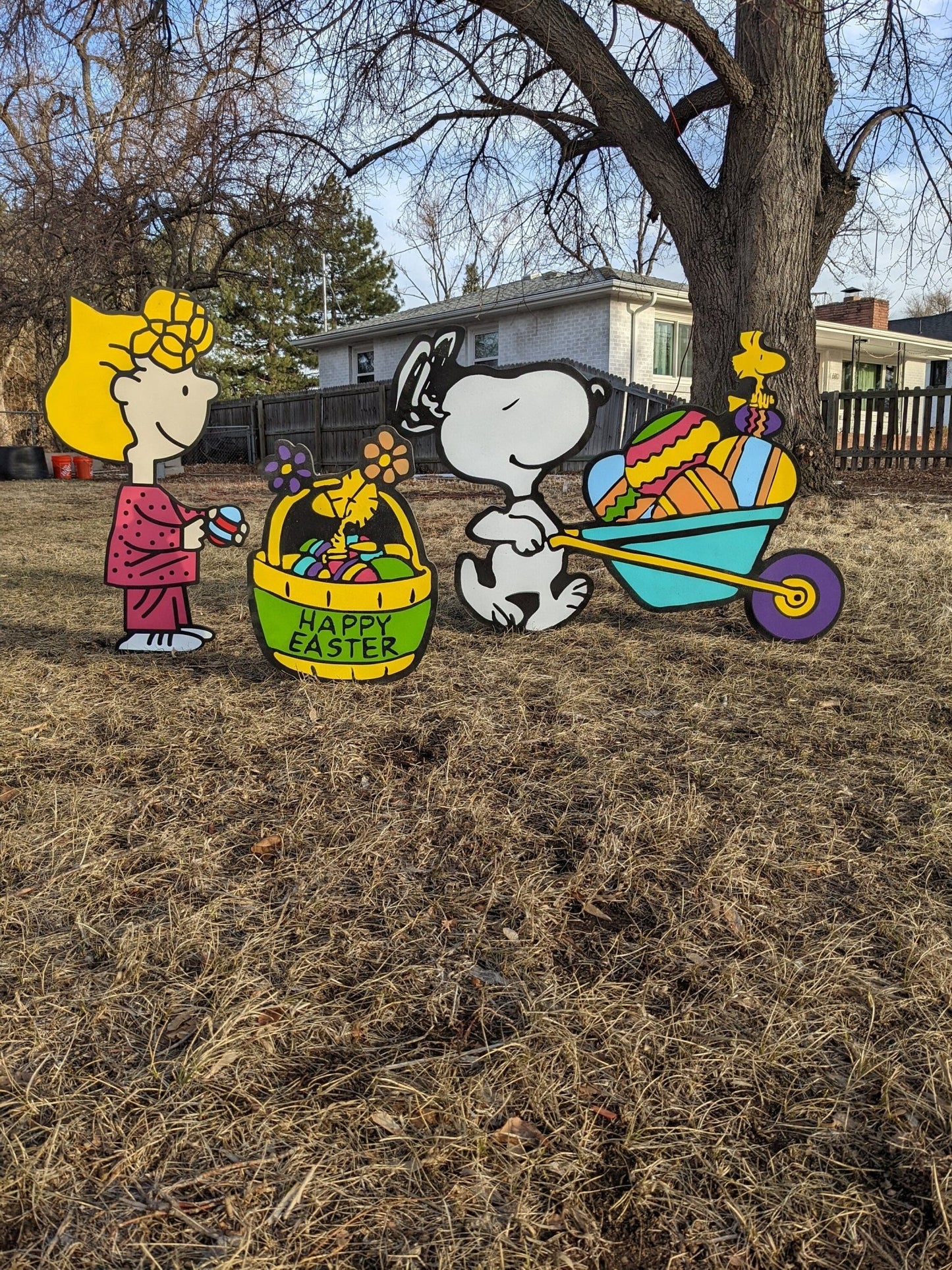 Charlie Brown and Friends Easter Yard Art Set - TitanOakDecor