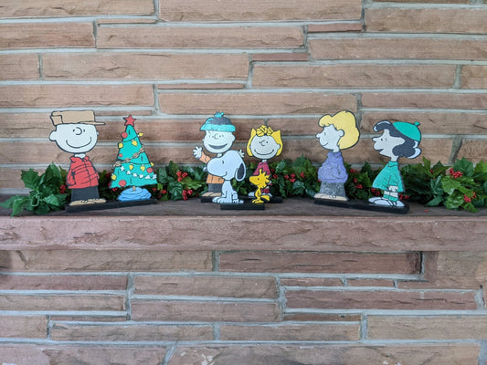Peanuts Mini Christmas Tree Set - TitanOakDecor