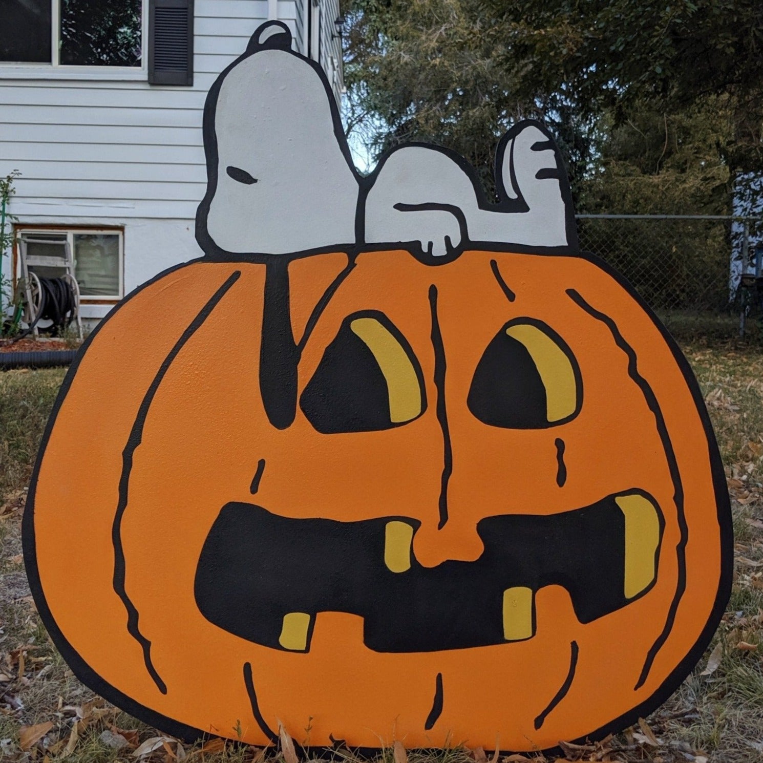 Pumpkin Snoopy - SHIPS IMMEDIATELY - TitanOakDecor